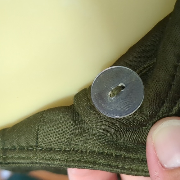 ❗$1 Bundled❗LOFT Dark Forest Green Wrap Style Skirt with Pockets - Picture 3 of 6